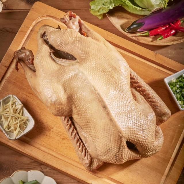 甘蔗鵝(全隻) 2.4kg,養鵝人家